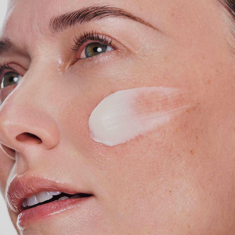 https://cdn.shopify.com/s/files/1/0777/4122/8329/files/clarins-extra-firming-partners-cream-5588605.jpg?v=1771095670